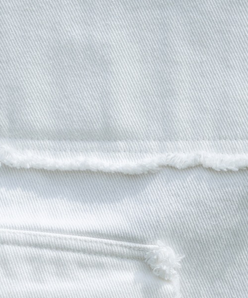 Perushu(ペルーシュ)の「ダメージデニムワイドカーゴパンツ(デニムパンツ・メンズ・ホワイト/ブラック/インディゴブルー・SMALL/MEDIUM/LARGE)」の17枚目の写真