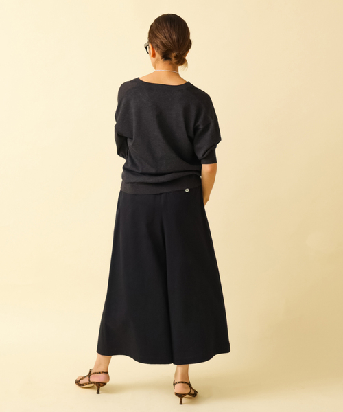 IENA(イエナ)の「コットンサテンボリュームパンツ(その他パンツ・レディース・ホワイト/ブラック/キャメル・38/36/34)」の6枚目の写真
