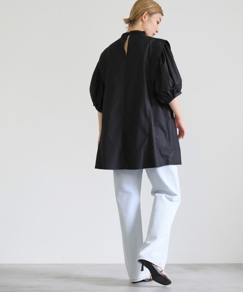 select MOCA（セレクトモカ）の「2022 SS ボリュームスリーブスクエアショルダーブラウス（シャツ/ブラウス・レディース・ブラック/オフホワイト・FREE）」の4枚目の写真