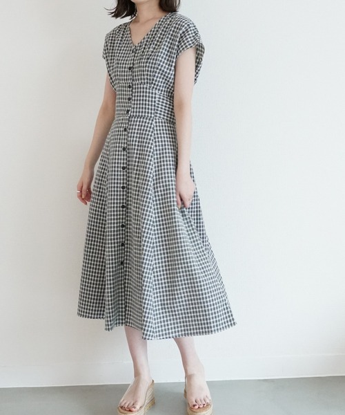 Cheek（チーク）の「Ｖネックチェックワンピース（ワンピース・レディース・ブラック/ベージュ/グリーン・MEDIUM）」の6枚目の写真