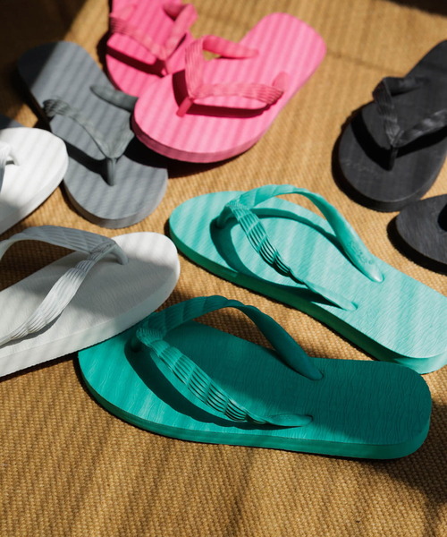 URBAN RESEARCH DOORS（アーバンリサーチドアーズ）の「BEACH WALK　ビーチサンダル（サンダル・レディース・ブラック/グレー/ホワイト/ミント/ピンク・23/24）」の11枚目の写真