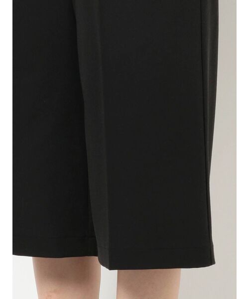 Ungrid（アングリッド）の「タックハーフパンツ（その他パンツ・レディース・ブラック/ボルドー・FREE）」の6枚目の写真