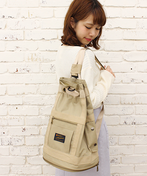 Kastane(カスタネ)の「【Kastane】Kastane BACK PACK(バックパック/リュック・レディース・ブラック/ベージュ/インディゴブルー・FREE)」の3枚目の写真