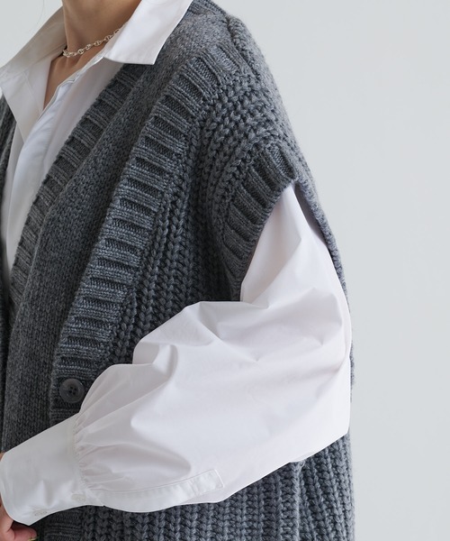 COLLAGE GALLARDAGALANTE（コラージュガリャルダガランテ）の「編み地が可愛いデザインニットベスト（ベスト・レディース・チャコールグレー/モカ・FREE）」の22枚目の写真