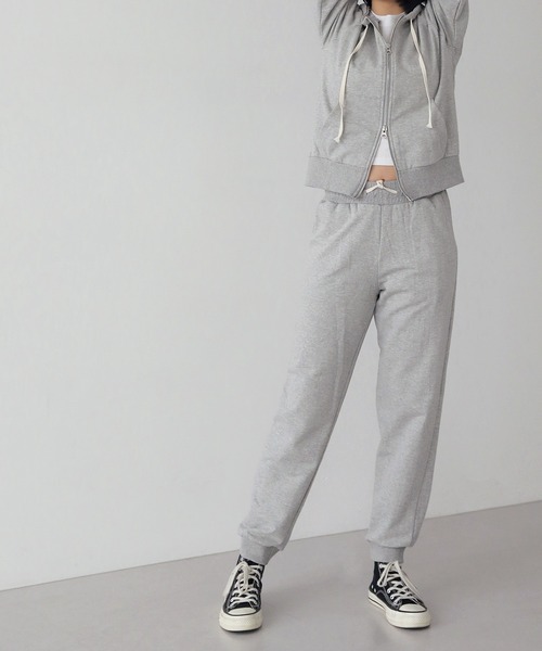 UNE MANSION（ユヌマンション）の「フードジップアップ&ジョガーセット（サロペット/オーバーオール・レディース・ブラック/グレー/アイボリー・FREE）」の5枚目の写真