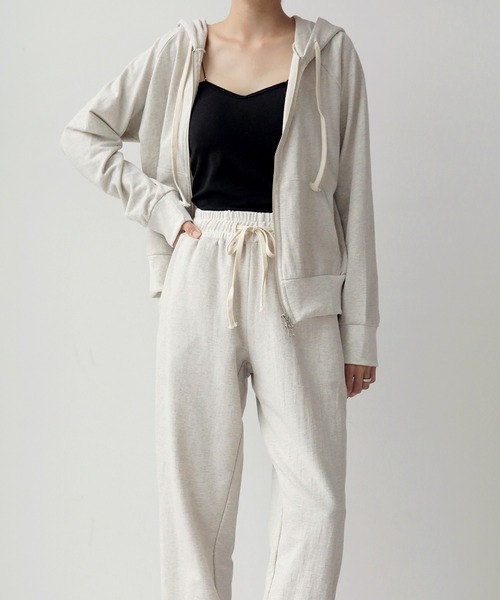 UNE MANSION（ユヌマンション）の「フードジップアップ&ジョガーセット（サロペット/オーバーオール・レディース・ブラック/グレー/アイボリー・FREE）」の22枚目の写真