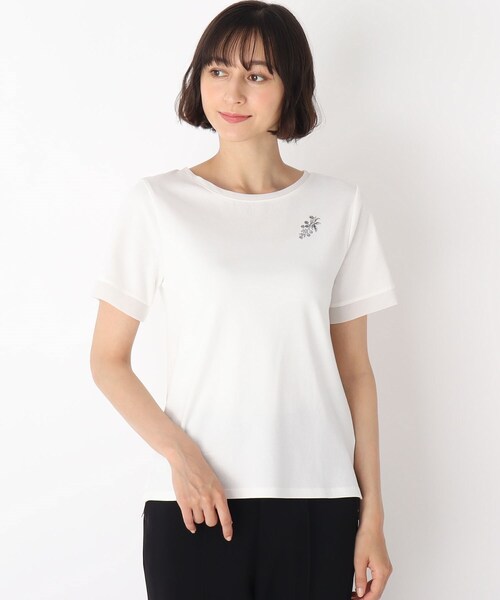LAURA ASHLEY（ローラアシュレイ）の「【洗える】ブランブル ロゴシフォントリムTシャツ（Tシャツ/カットソー・レディース・オフホワイト/ブラック/グリーン/キャメル・38/40）」の2枚目の写真