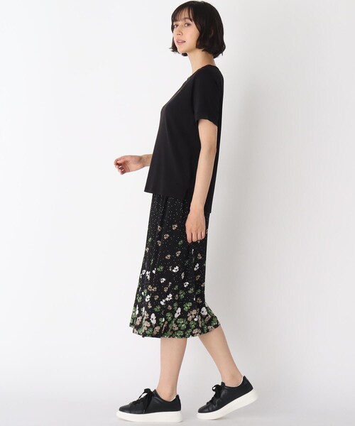 LAURA ASHLEY（ローラアシュレイ）の「【洗える】ブランブル ロゴシフォントリムTシャツ（Tシャツ/カットソー・レディース・オフホワイト/ブラック/グリーン/キャメル・38/40）」の18枚目の写真