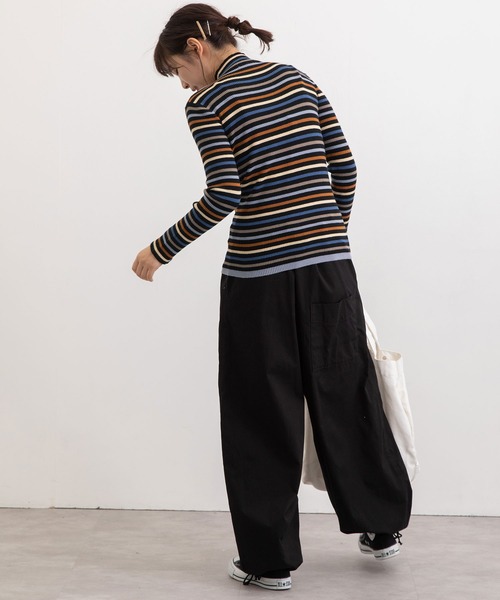 POU DOU DOU（プードゥドゥ）の「シアバターマルチボーダーハイネックニット（ニット/セーター・レディース・ブラック/ピンク/グリーン・3）」の18枚目の写真