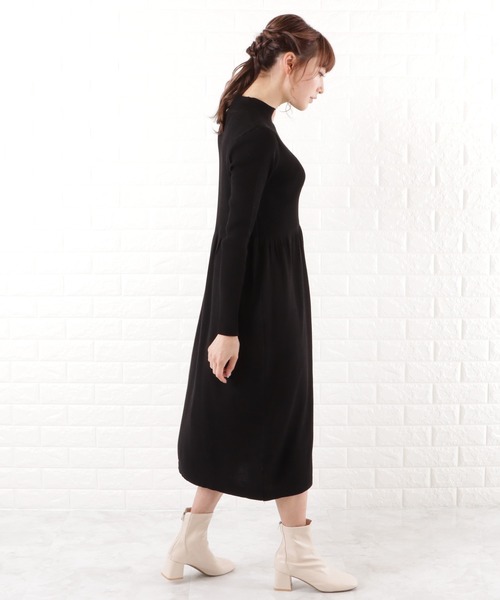 Lace Ladies(レースレディース)の「ハイネックロングニットワンピース(ワンピース・レディース・アイボリー/ブラック・L/XL/M/S)」の14枚目の写真