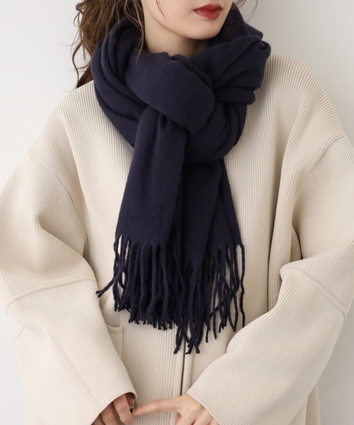 FUNALIVE（ファンアライブ）の「PAGE ONE 無地ストール（ストール/ショール・レディース・ブルー/グレイッシュベージュ/ブラック/アイボリー/イエロー/オレンジ/ライトパープル/グリーン系その他/パープル/グリーン/ピンク/杢グレー/キャメル/ブラック系その他/イエロー系その他/ホワイト系その他/ベージュ系その他/ライトグレー/ピンク系/ブルー系その他/グリーン系/オレンジ系/レモンイエロー/ロイヤルブルー/ピンク系1/ライトブルー/イエロー系/レッド/ネイビー/ライトグリーン/バーガンディー・FREE）」の14枚目の写真