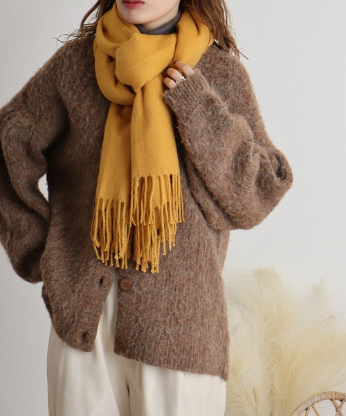 FUNALIVE（ファンアライブ）の「PAGE ONE 無地ストール（ストール/ショール・レディース・ブルー/グレイッシュベージュ/ブラック/アイボリー/イエロー/オレンジ/ライトパープル/グリーン系その他/パープル/グリーン/ピンク/杢グレー/キャメル/ブラック系その他/イエロー系その他/ホワイト系その他/ベージュ系その他/ライトグレー/ピンク系/ブルー系その他/グリーン系/オレンジ系/レモンイエロー/ロイヤルブルー/ピンク系1/ライトブルー/イエロー系/レッド/ネイビー/ライトグリーン/バーガンディー・FREE）」の20枚目の写真