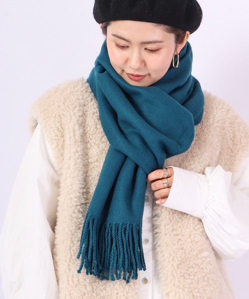 FUNALIVE（ファンアライブ）の「PAGE ONE 無地ストール（ストール/ショール・レディース・ブルー/グレイッシュベージュ/ブラック/アイボリー/イエロー/オレンジ/ライトパープル/グリーン系その他/パープル/グリーン/ピンク/杢グレー/キャメル/ブラック系その他/イエロー系その他/ホワイト系その他/ベージュ系その他/ライトグレー/ピンク系/ブルー系その他/グリーン系/オレンジ系/レモンイエロー/ロイヤルブルー/ピンク系1/ライトブルー/イエロー系/レッド/ネイビー/ライトグリーン/バーガンディー・FREE）」の15枚目の写真