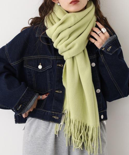 FUNALIVE（ファンアライブ）の「PAGE ONE 無地ストール（ストール/ショール・レディース・ブルー/グレイッシュベージュ/ブラック/アイボリー/イエロー/オレンジ/ライトパープル/グリーン系その他/パープル/グリーン/ピンク/杢グレー/キャメル/ブラック系その他/イエロー系その他/ホワイト系その他/ベージュ系その他/ライトグレー/ピンク系/ブルー系その他/グリーン系/オレンジ系/レモンイエロー/ロイヤルブルー/ピンク系1/ライトブルー/イエロー系/レッド/ネイビー/ライトグリーン/バーガンディー・FREE）」の11枚目の写真