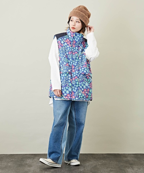 CUBE SUGAR(キューブシュガー)の「総柄中綿スタンドカラーベスト(ダウンジャケット/コート・レディース・ネイビー/グレー・M)」の7枚目の写真