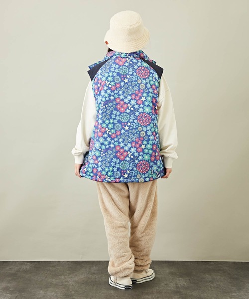 CUBE SUGAR(キューブシュガー)の「総柄中綿スタンドカラーベスト(ダウンジャケット/コート・レディース・ネイビー/グレー・M)」の10枚目の写真