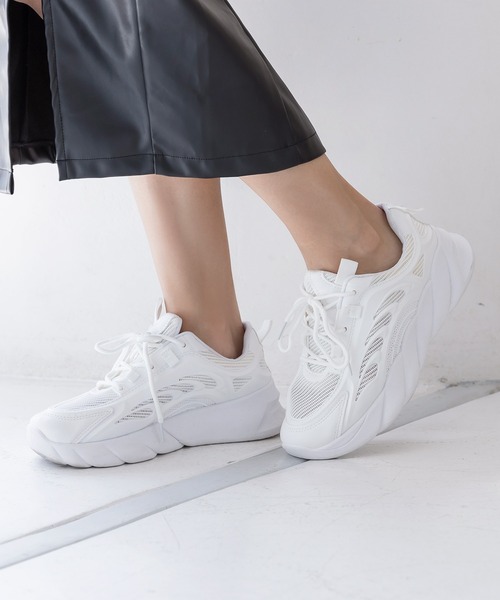 Julia Boutique(ジュリアブティック)の「厚底ダッドスニーカー/22586(スニーカー・レディース・ホワイト・40/38/39/36/37)」の4枚目の写真