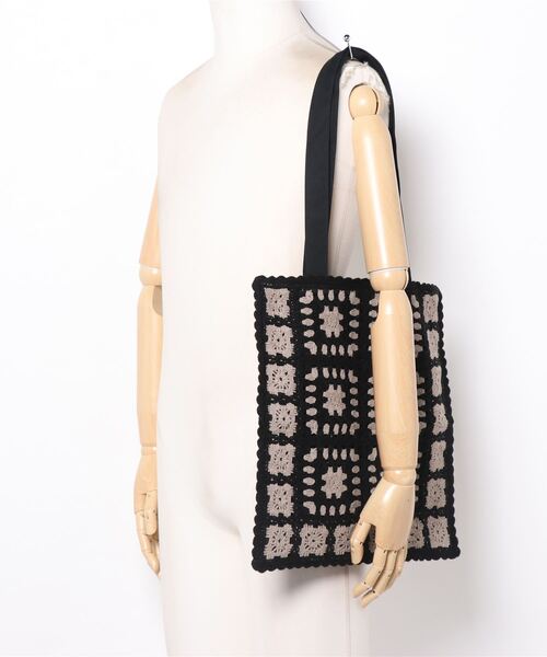 Samansa Mos2（サマンサ モスモス）の「かぎ針風トートバッグ（トートバッグ・レディース・キナリ/ブラック・ﾌﾘ-）」の9枚目の写真