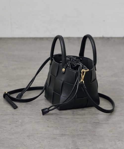 DISCOAT（ディスコート）の「【WEB限定/4WAY】メッシュ編み巾着ショルダーバッグ（ショルダーバッグ・レディース・ブラック/ブラウン/シルバー・FREE）」の12枚目の写真