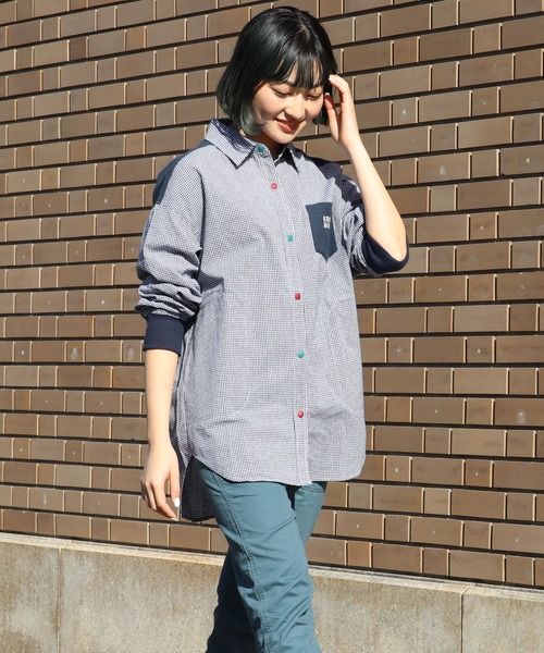KRIFF MAYER Lady's Collection(クリフメイヤーレディースコレクション)の「オーバーサイズハッピーシャツ(シャツ/ブラウス・レディース・サックスブルー/オフホワイト/カラフル/その他5/ネイビー・MEDIUM/LARGE)」の3枚目の写真