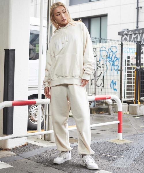 定価7万★ 1PIU1UGUALE3 PEANUT スウェット　Ⅴ ホワイト 定価7万☆ 1PIU1UGUALE3 PEANUT スウェットⅤ ホワイト