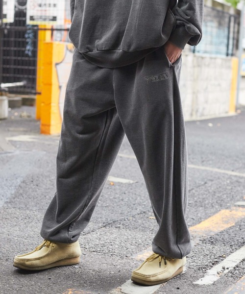 WEGO(ウィゴー)の「WEGO/ピグメントロゴスウェットパンツ(スウェットパンツ・メンズ・キナリ/カーキ/スミクロ/ブラウン/ブルー・MEDIUM/LARGE/SMALL)」の19枚目の写真