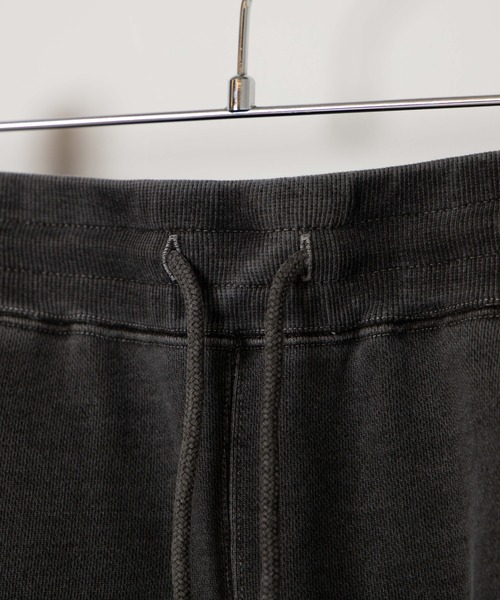 WEGO(ウィゴー)の「WEGO/ピグメントロゴスウェットパンツ(スウェットパンツ・メンズ・キナリ/カーキ/スミクロ/ブラウン/ブルー・MEDIUM/LARGE/SMALL)」の13枚目の写真