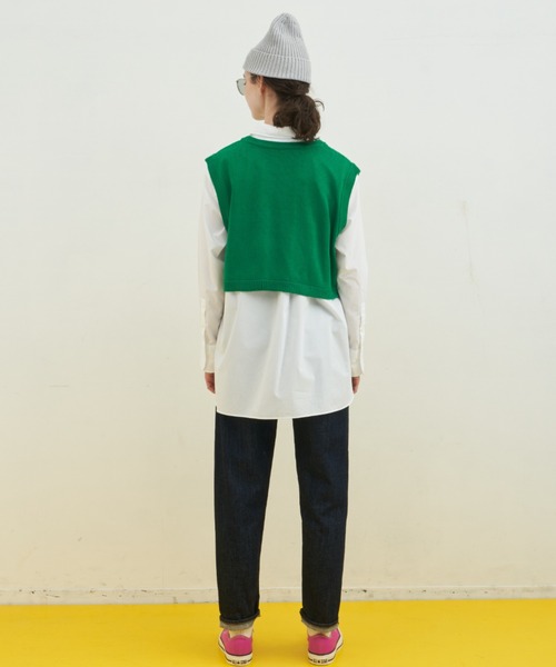 MERLOT（メルロー）の「かぎ針編みVネックショートベスト（ベスト・レディース・グリーン/ピンク/ネイビー・FREE）」の9枚目の写真