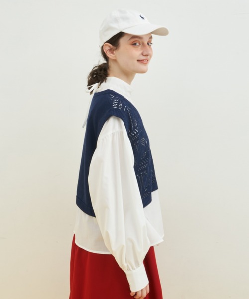 MERLOT（メルロー）の「かぎ針編みVネックショートベスト（ベスト・レディース・グリーン/ピンク/ネイビー・FREE）」の11枚目の写真