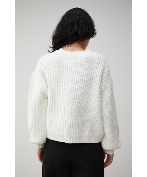 AZUL by moussy（アズールバイマウジー）の「SHORT COLOR KNIT/ショートカラーニット（ニット/セーター・レディース・グリーン/ブラック/オレンジ/アイボリー・FREE）」の11枚目の写真