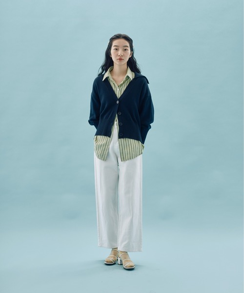 INSIIS（インシス）の「デザインカラーカーディガン（ニット/セーター・レディース・ホワイト/ネイビー・フリー）」の8枚目の写真