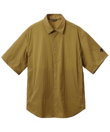 【試着のみ‼️】ALTERNA DUSHIS メンズS半袖シャツ　デサント　カーキ 試着のみ‼️】ALTERNA DUSHIS メンズS半袖シャツ デサント カーキ 試着