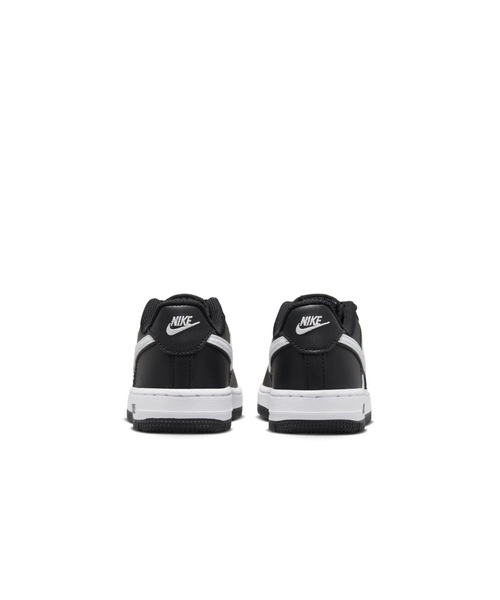 NIKE(ナイキ)の「ナイキ フォース 1 LV8 2 キッズシューズ / Nike Force 1 LV8 2 Little Kids' Shoes(スニーカー・キッズ・ブラック・18/19/21/18.5/19.5/17/22/20/17.5/16.5/21.5/20.5)」の5枚目の写真