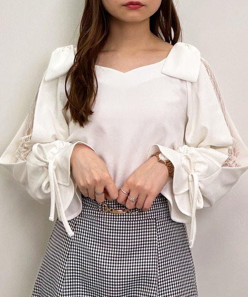 INGNI(イング)の「肩リボン袖割れトップス(Tシャツ/カットソー・レディース・ライトピンク/オフホワイト/ブラック・M)」の4枚目の写真