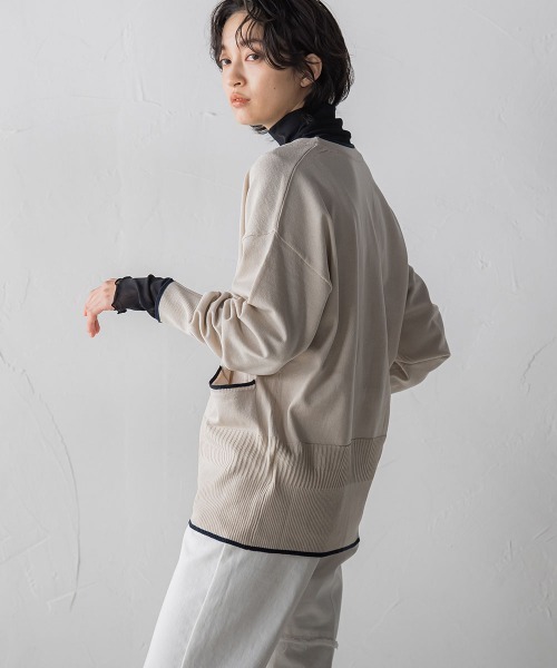 MAYSON GREY(メイソングレイ)の「【WEB別注】配色ラインVネックカーディガン(カーディガン/ボレロ・レディース・ベージュ/ホワイト/ブラック・M)」の10枚目の写真