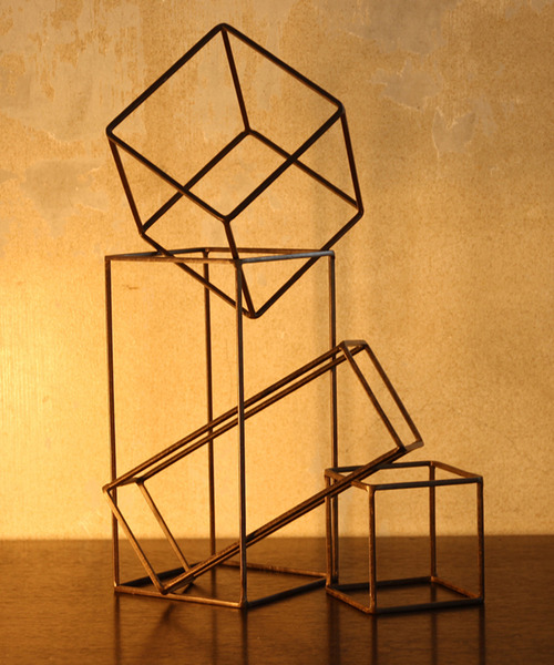 【週末セール！】アイアンキューブフレーム 4段2個 男前インテリア インダスト Amazon｜アイアンキューブフレーム 3段2個set アイアンシェルフ