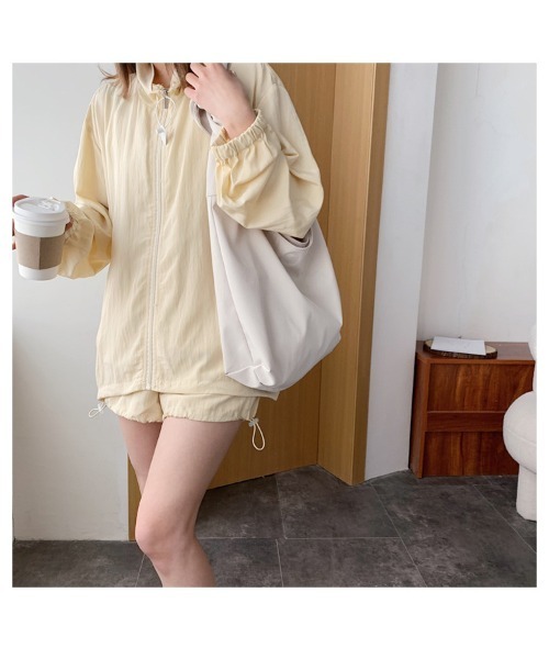mushwear（マッシュウェア）の「ニュースペーパーバッグ ビッグキャンバスショルダー（ショルダーバッグ・メンズ・グリーン/ブルー/ブラック/ホワイト・FREE）」の6枚目の写真