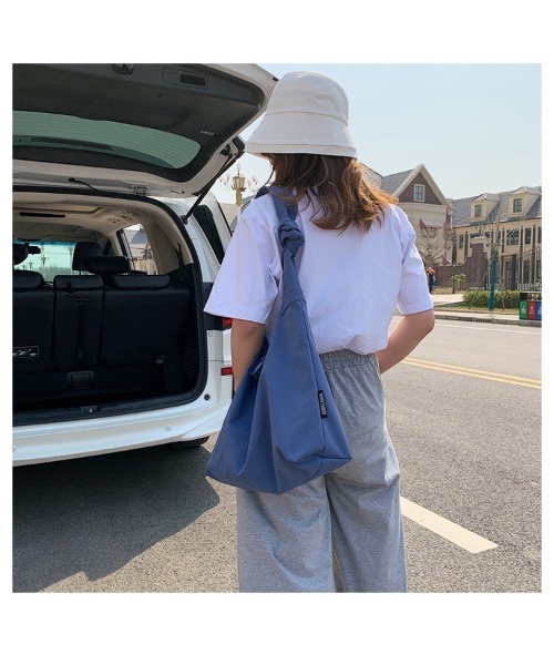 mushwear（マッシュウェア）の「ニュースペーパーバッグ ビッグキャンバスショルダー（ショルダーバッグ・メンズ・グリーン/ブルー/ブラック/ホワイト・FREE）」の5枚目の写真