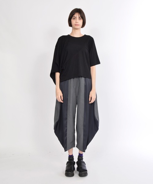 gomme（ゴム）の「Ｐツイル　サイドドレープパンツ（その他パンツ・レディース・チャコールグレー/ブラック・MEDIUM）」の17枚目の写真