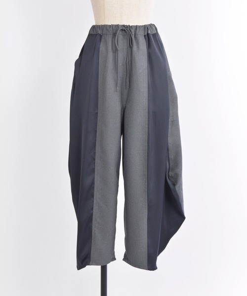 gomme（ゴム）の「Ｐツイル　サイドドレープパンツ（その他パンツ・レディース・チャコールグレー/ブラック・MEDIUM）」の9枚目の写真