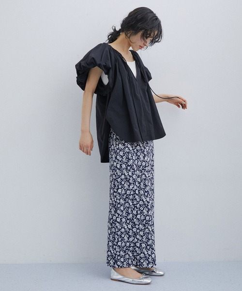 ADAM ET ROPE'（アダムエロペ）の「【サステナブル】ボリュームバルーンスリーブブラウス（シャツ/ブラウス・レディース・ブラック/ホワイト/グリーン系その他3・FREE）」の6枚目の写真