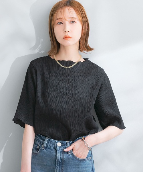 URBAN RESEARCH ROSSO WOMEN(アーバンリサーチ ロッソ)の「ボートネックシアープリーツプルオーバー(Tシャツ/カットソー・レディース・ホワイト/ブラック/レッド系その他・FREE)」の3枚目の写真