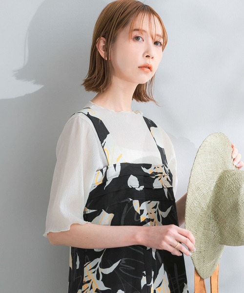 URBAN RESEARCH ROSSO WOMEN(アーバンリサーチ ロッソ)の「ボートネックシアープリーツプルオーバー(Tシャツ/カットソー・レディース・ホワイト/ブラック/レッド系その他・FREE)」の4枚目の写真