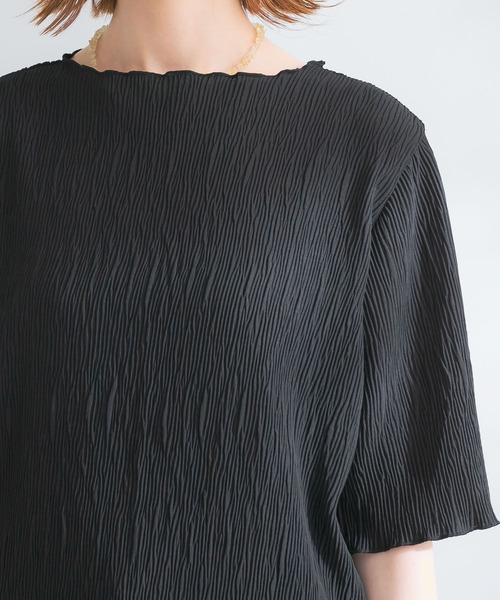 URBAN RESEARCH ROSSO WOMEN(アーバンリサーチ ロッソ)の「ボートネックシアープリーツプルオーバー(Tシャツ/カットソー・レディース・ホワイト/ブラック/レッド系その他・FREE)」の19枚目の写真