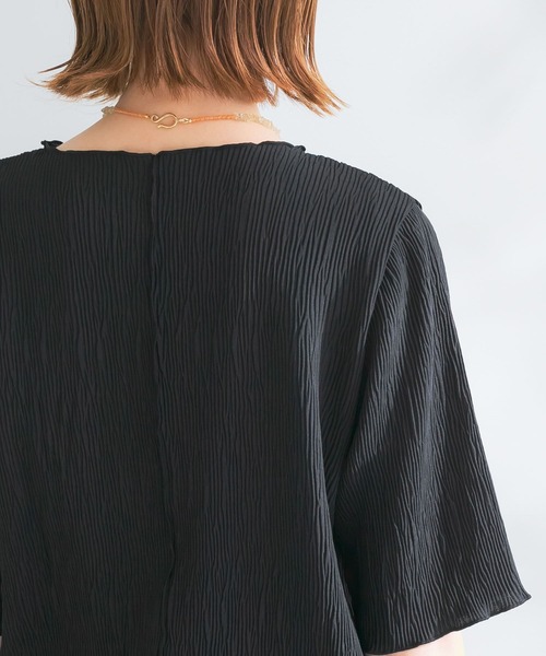 URBAN RESEARCH ROSSO WOMEN(アーバンリサーチ ロッソ)の「ボートネックシアープリーツプルオーバー(Tシャツ/カットソー・レディース・ホワイト/ブラック/レッド系その他・FREE)」の22枚目の写真