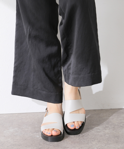 TEMPERATE（テンパレイト）の「【TEMPERATE/テンパレイト】 PVCサンダル（サンダル・レディース・ライトグレー・36/38/40）」の4枚目の写真