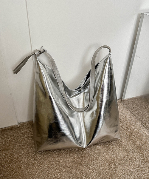 c.u.l（シーユーエル）の「メタリックショルダーバッグcula646（ショルダーバッグ・レディース・シルバー/ゴールド・FREE）」の12枚目の写真