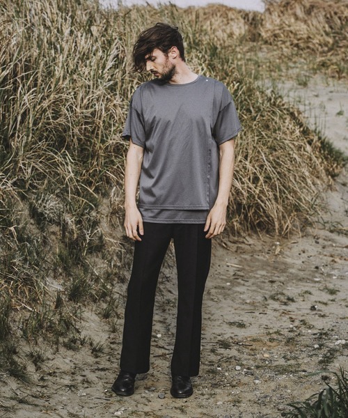 NO ID.(ノーアイディ)の「【NO ID.】Asymmetry Layered Crew Neck T-shirt / アシンメトリー レイヤード クルー ネック Tシャツ(Tシャツ/カットソー・メンズ・ブラック/グレー/ホワイト・1/2)」の17枚目の写真