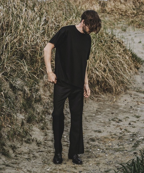 NO ID.(ノーアイディ)の「【NO ID.】Asymmetry Layered Crew Neck T-shirt / アシンメトリー レイヤード クルー ネック Tシャツ(Tシャツ/カットソー・メンズ・ブラック/グレー/ホワイト・1/2)」の11枚目の写真