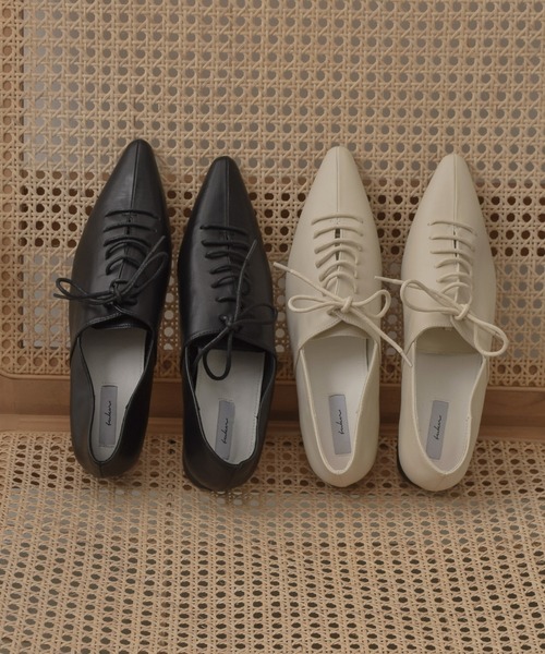 tukn.（トゥクン）の「【tukn.トゥクン】 レースアップマニッシュシューズ/ポインテッド/紐靴（その他シューズ・レディース・ブラック/ホワイト・S/M/L）」の22枚目の写真